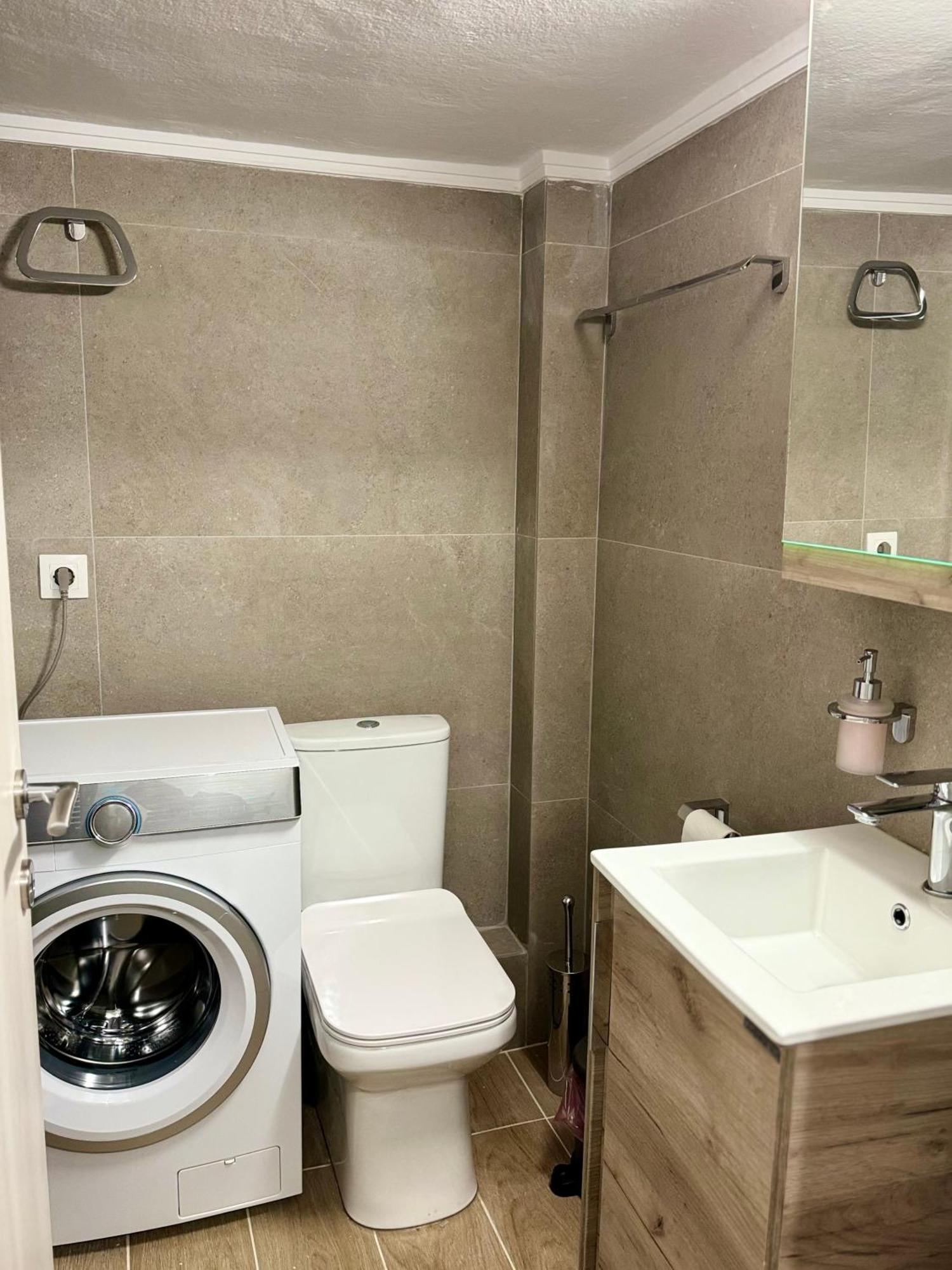 סלוניקי Koi Apartment Toumba Skg מראה חיצוני תמונה